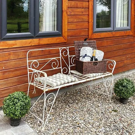 Scenic Countryside Romantic & Pet-friendly Newcastle West