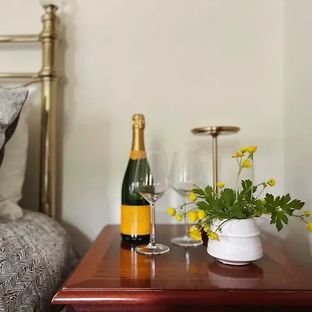 Scenic Countryside Romantic & Pet-friendly * Newcastle West