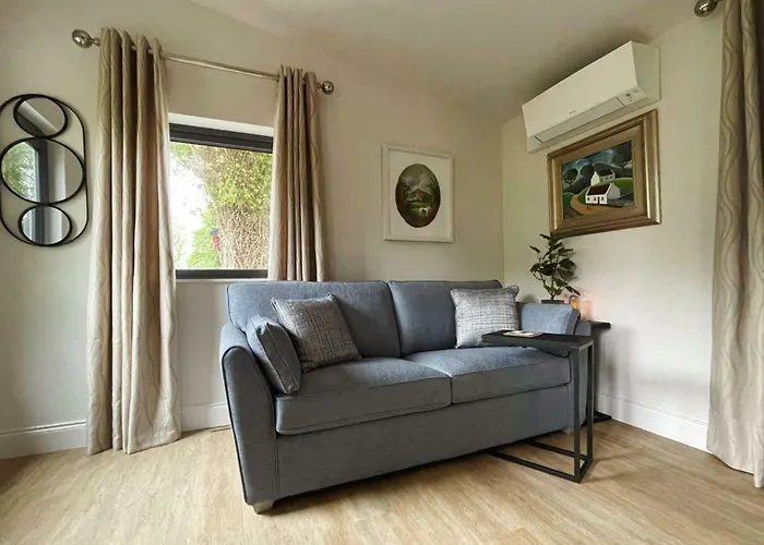 Apartment Scenic Countryside Romantic & Pet-friendly *