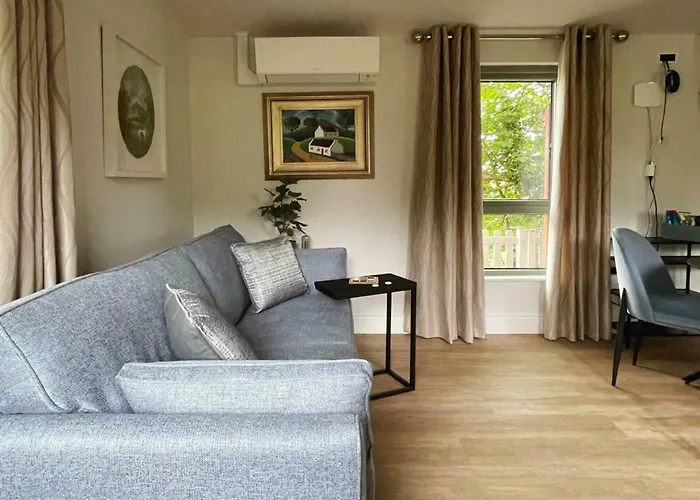 Scenic Countryside Romantic & Pet-friendly Apartment *